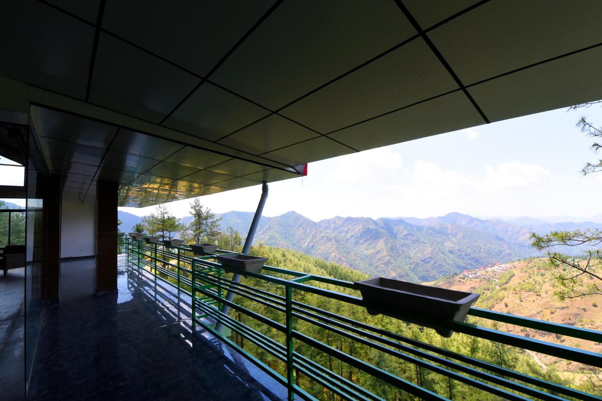 Aachman Nature Valley Resort Mashobra By Naina Staycation- Private Parking - Balcony And Valley View Rooms Shimla Exteriör bild