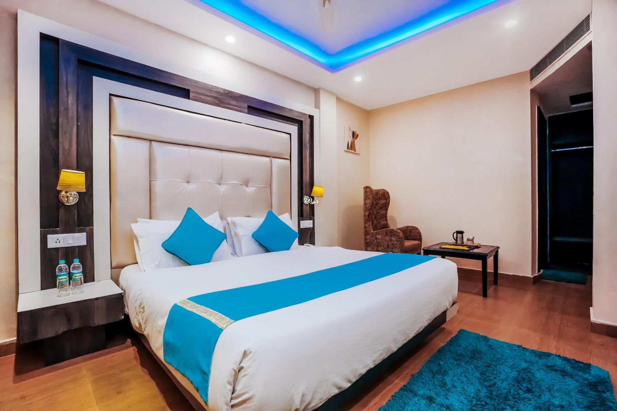 Aachman Nature Valley Resort Mashobra By Naina Staycation- Private Parking - Balcony And Valley View Rooms Shimla Exteriör bild